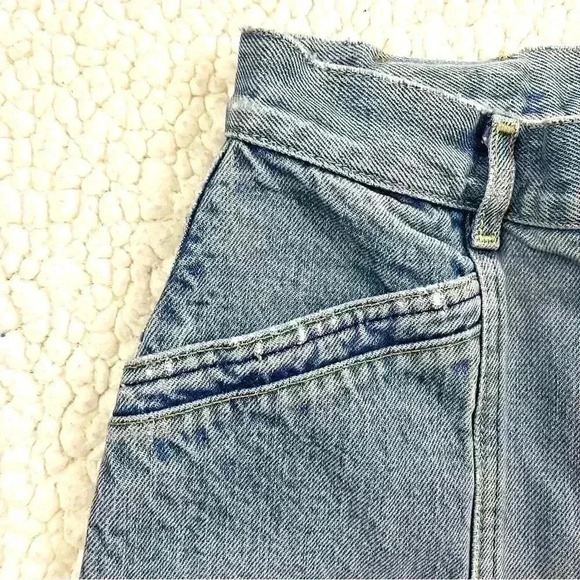 Vintage Lee 90’s Light Wash Super High Waist Bareback Tapered “Mom” Ankle Jeans - Picture 6 of 15